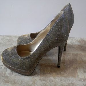 NWT Fioni Nights Icicle Glitter Pumps